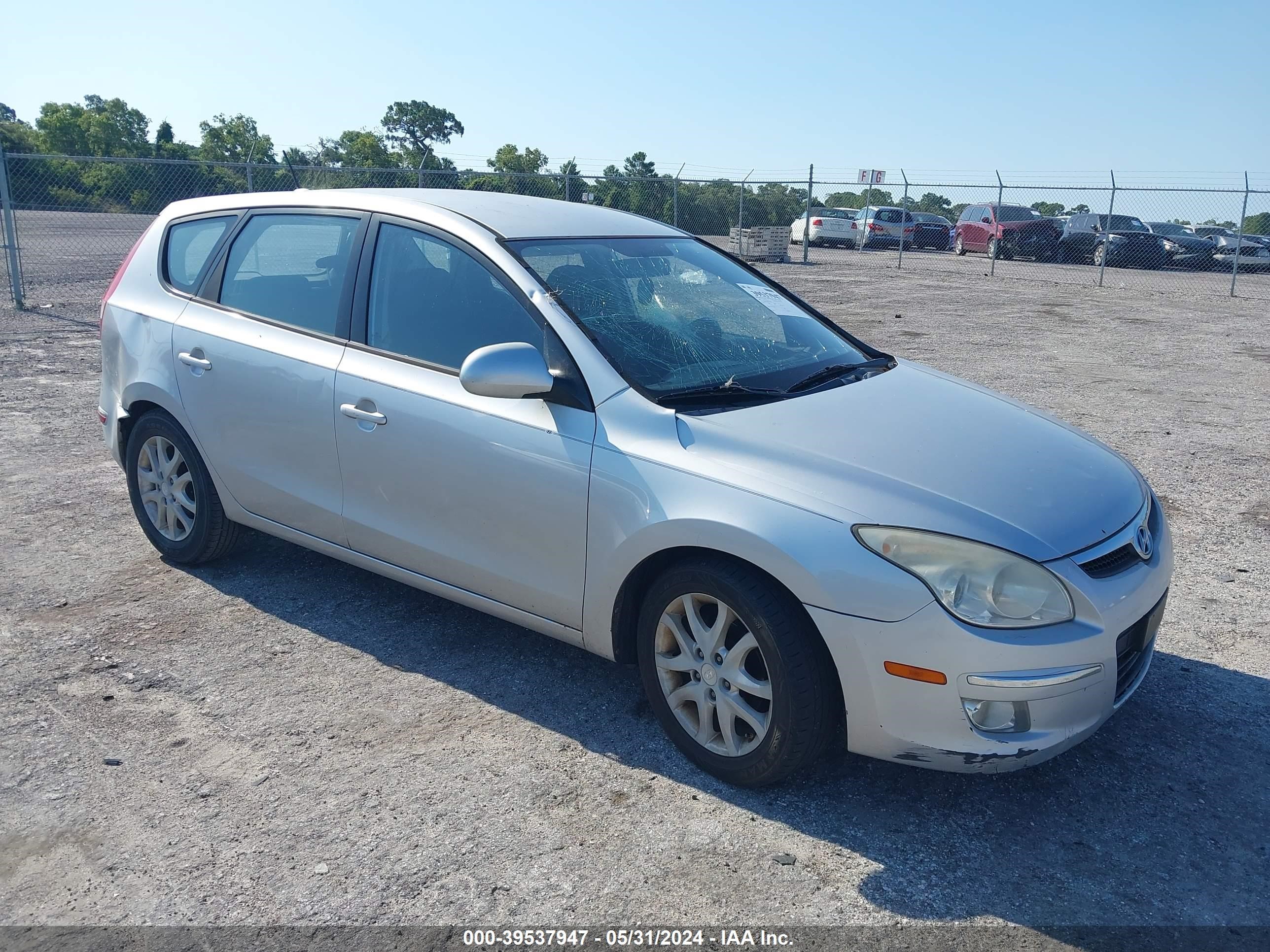 hyundai elantra 2009 kmhdc86e89u041469