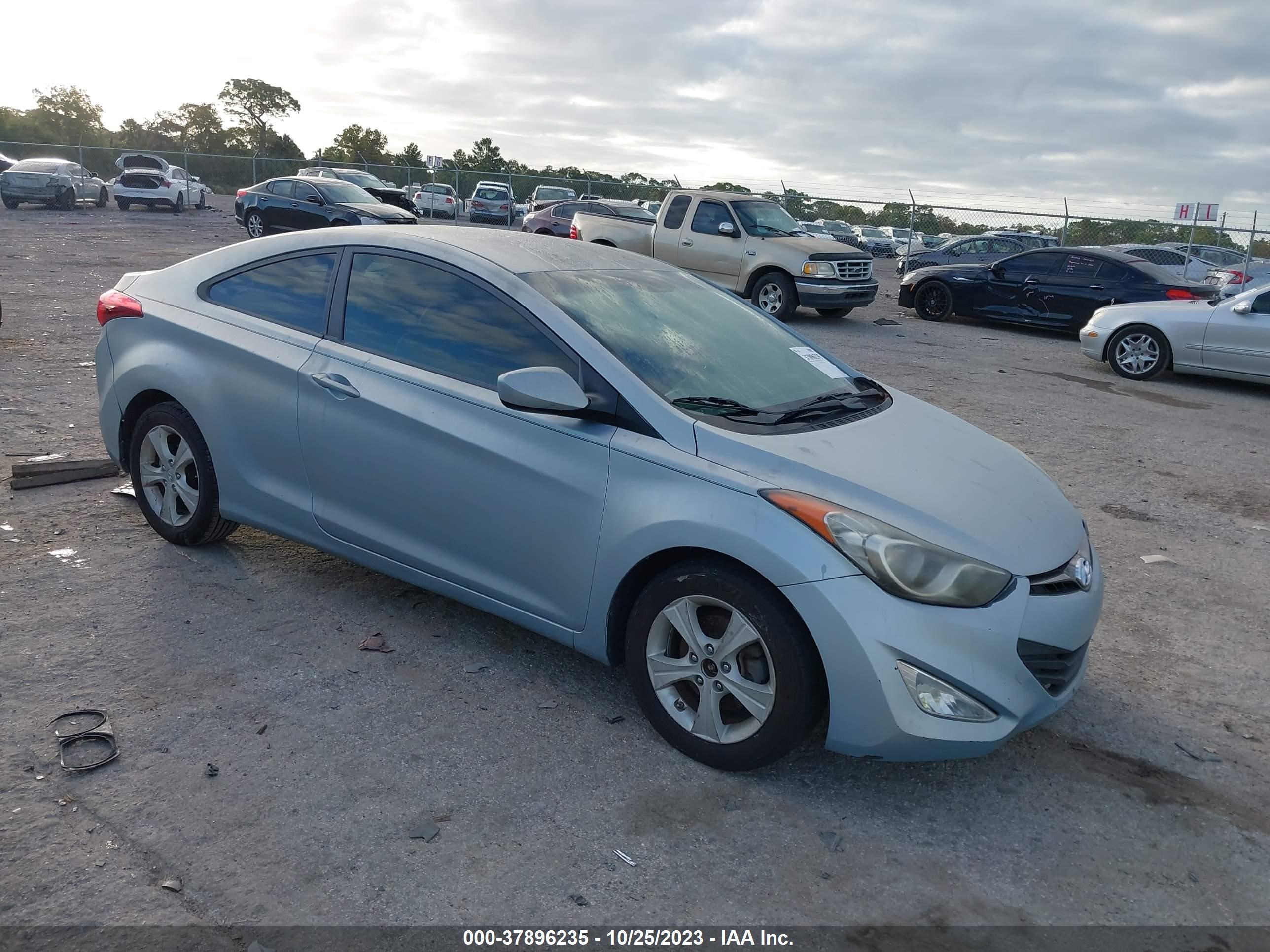 hyundai elantra 2013 kmhdh6ae3du011818