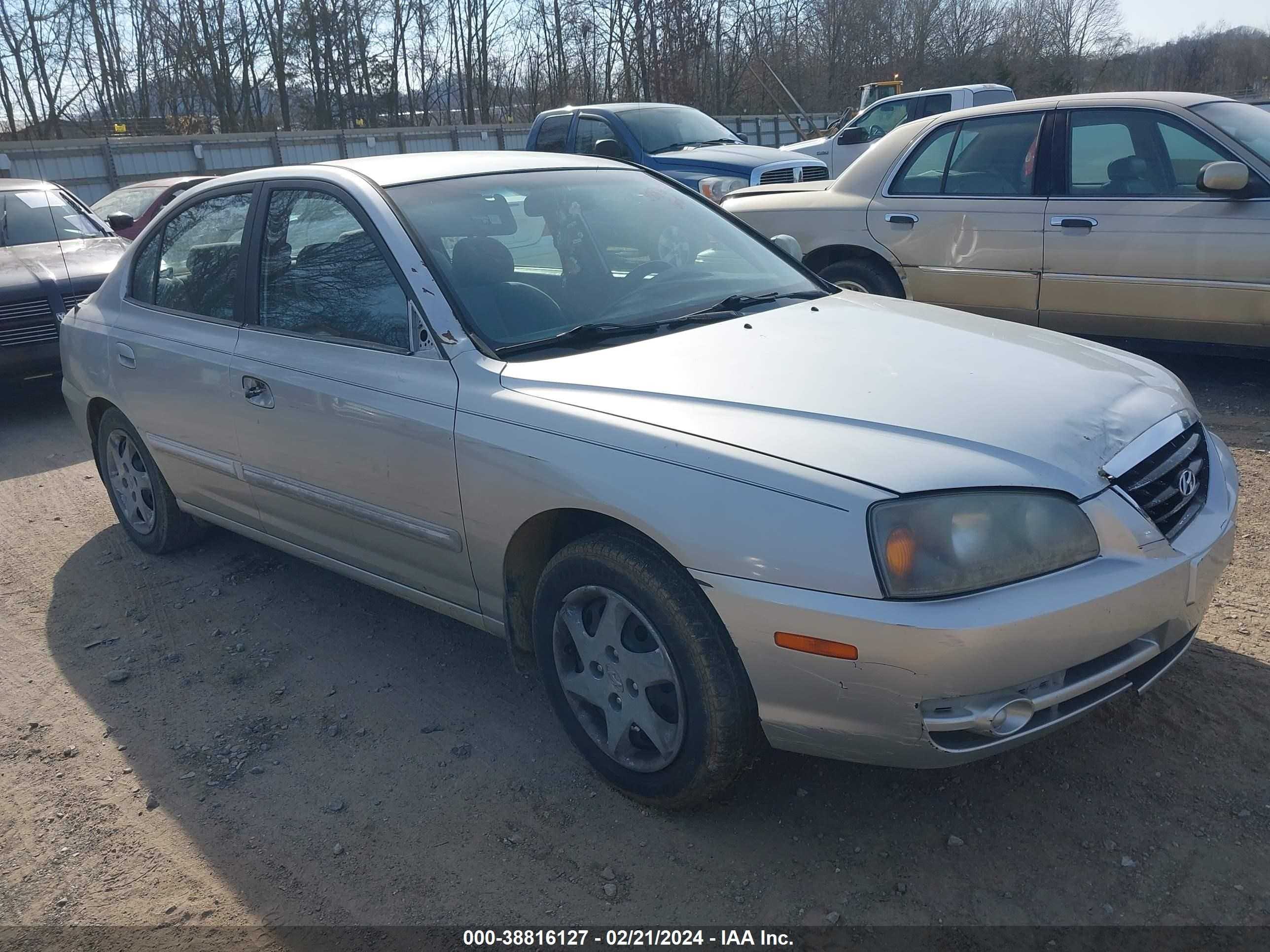 hyundai elantra 2004 kmhdn46d14u833126