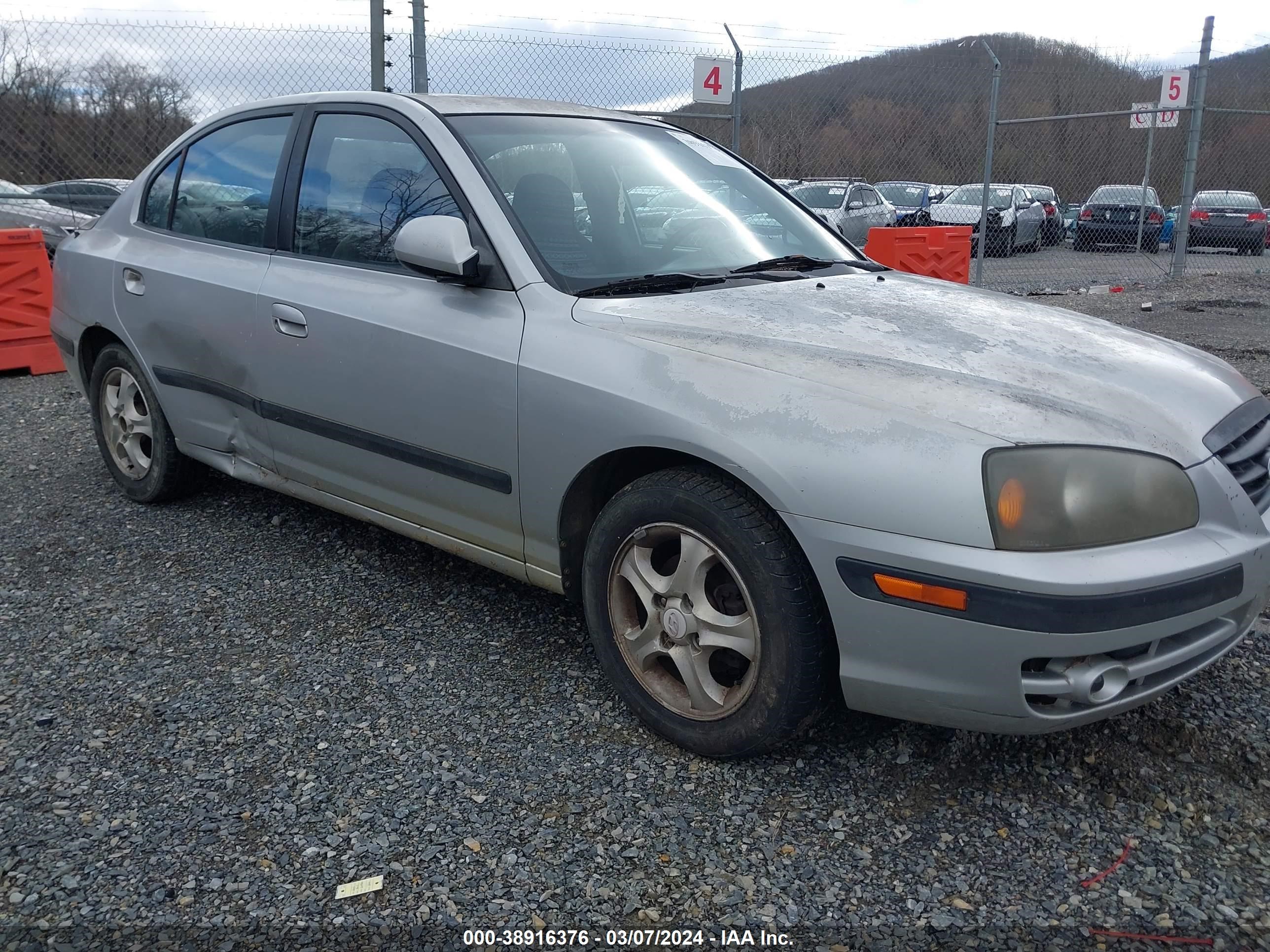 hyundai elantra 2005 kmhdn46d35u937117