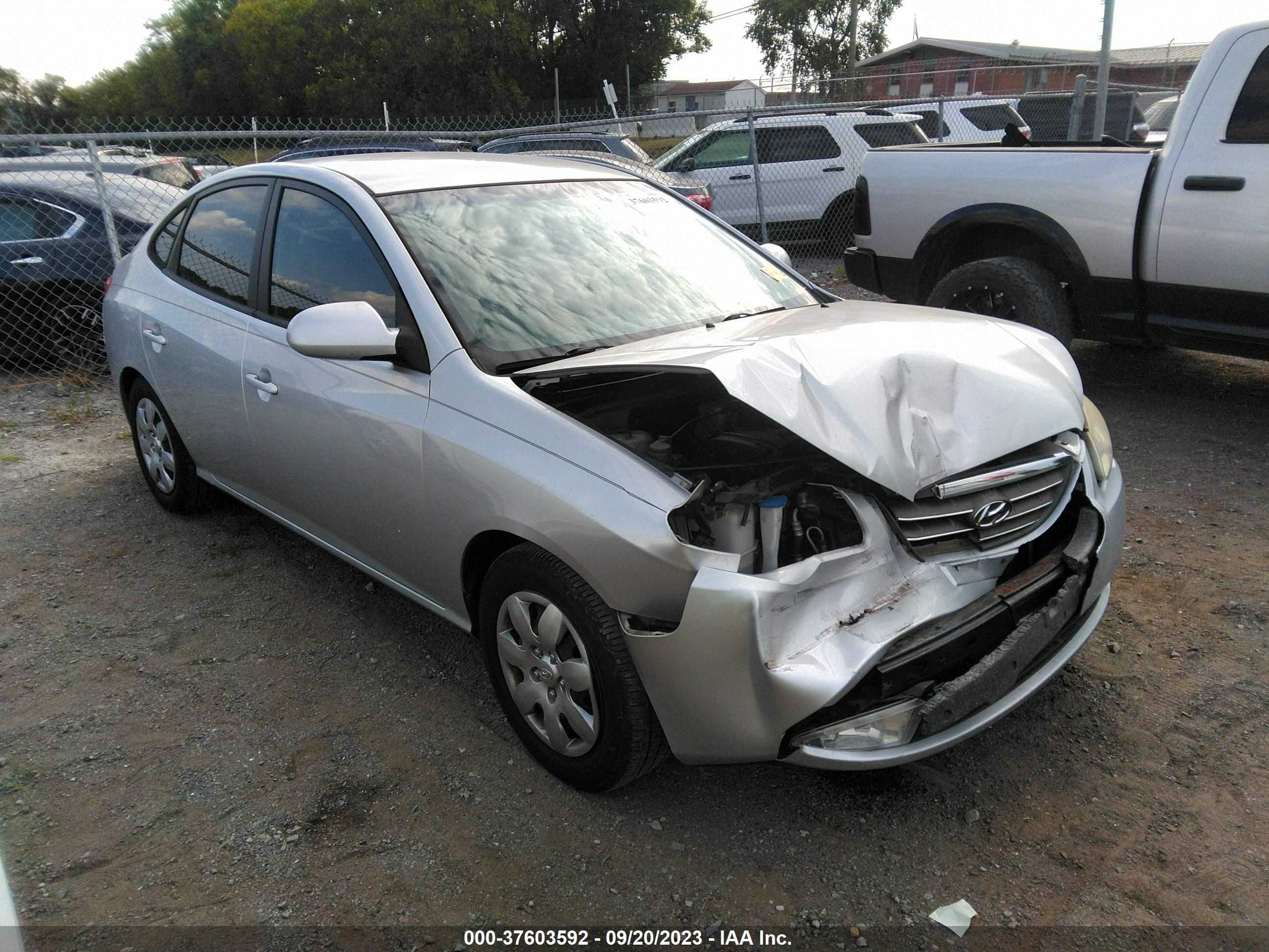 hyundai elantra 2008 kmhdu46d68u282412