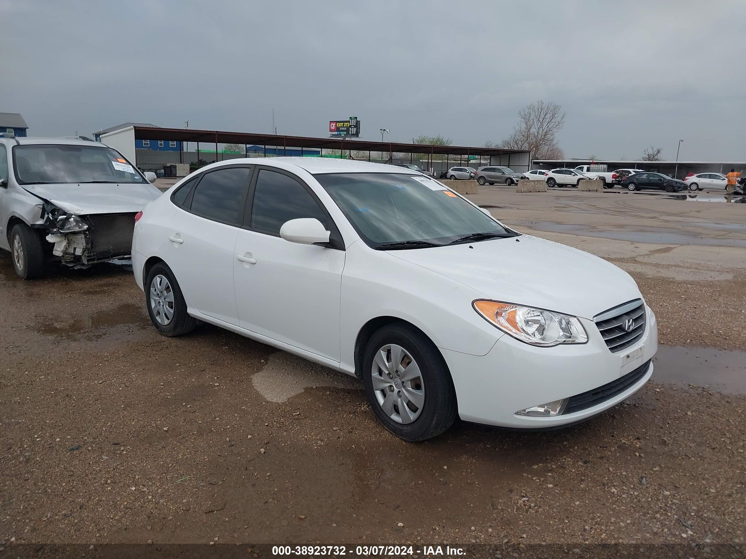 hyundai elantra 2008 kmhdu46d78u313165