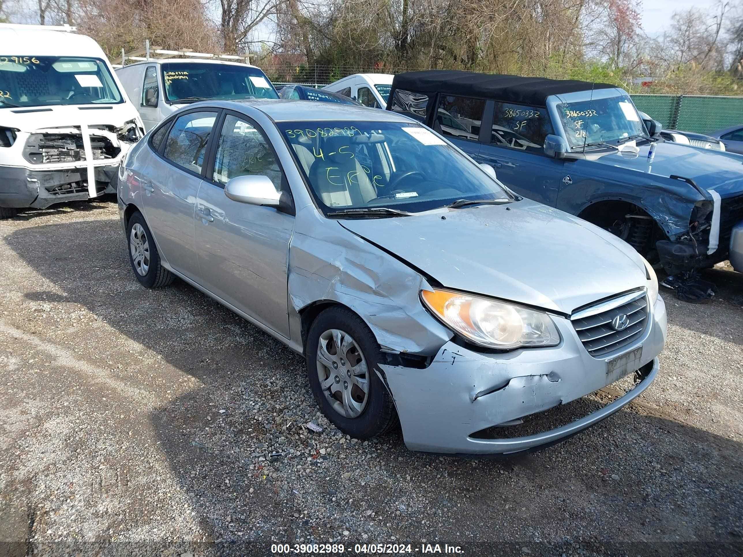 hyundai elantra 2009 kmhdu46d99u761540