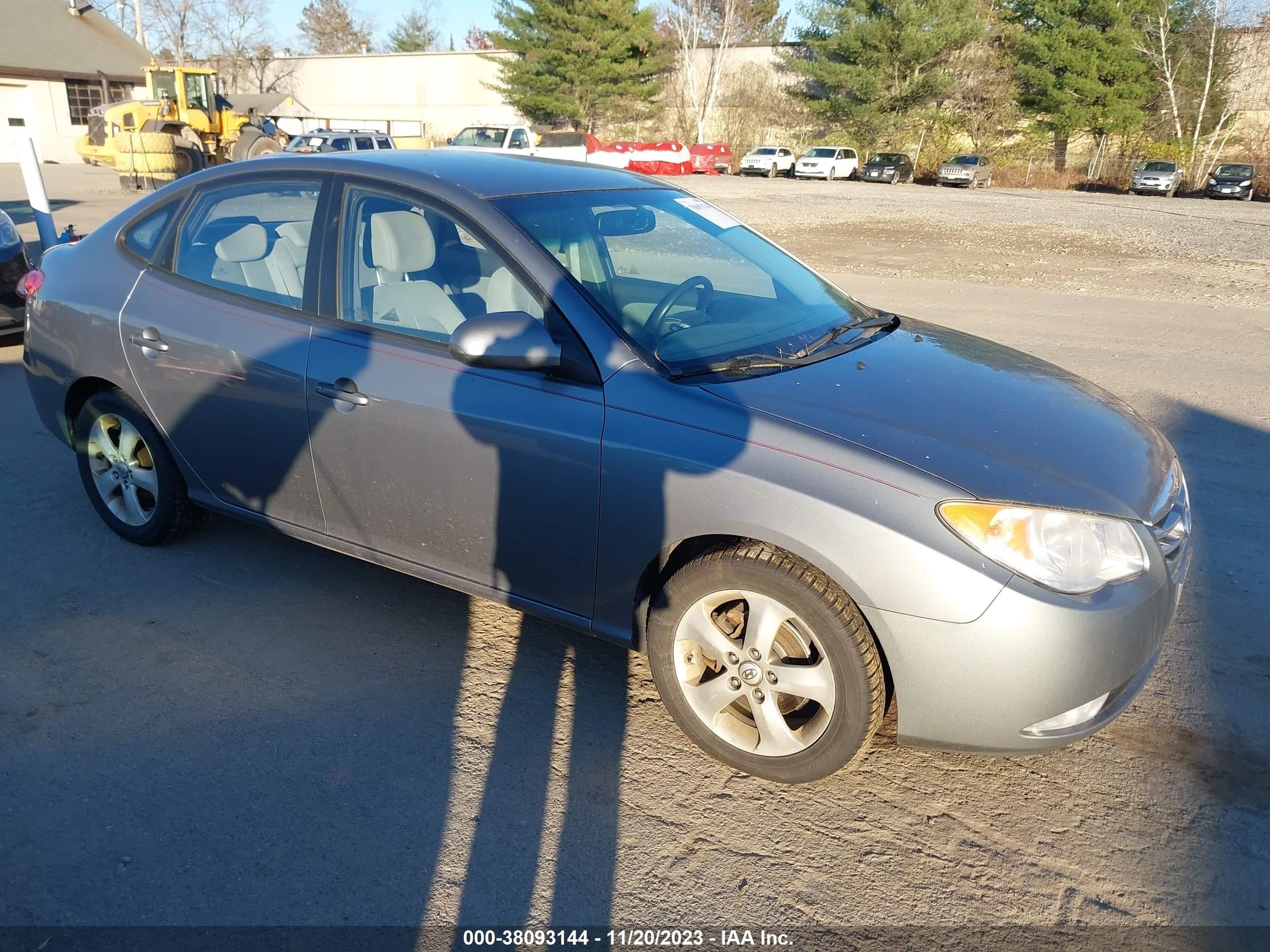 hyundai elantra 2010 kmhdu4ad2au112707