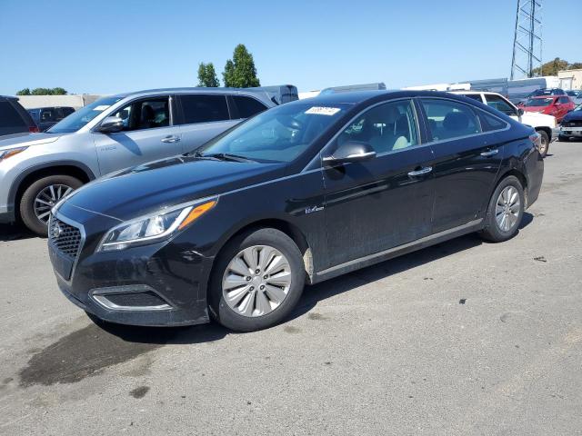 hyundai sonata 2017 kmhe24l12ha048564