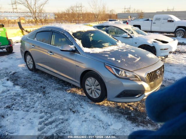 hyundai sonata hybrid 2016 kmhe24l17ga015896