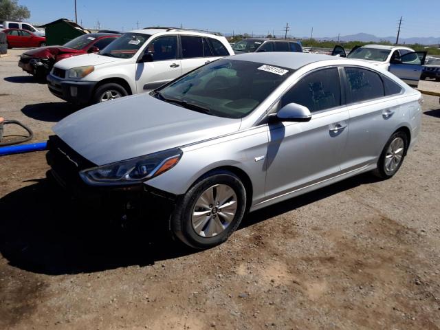 hyundai sonata hyb 2018 kmhe24l3xja080959