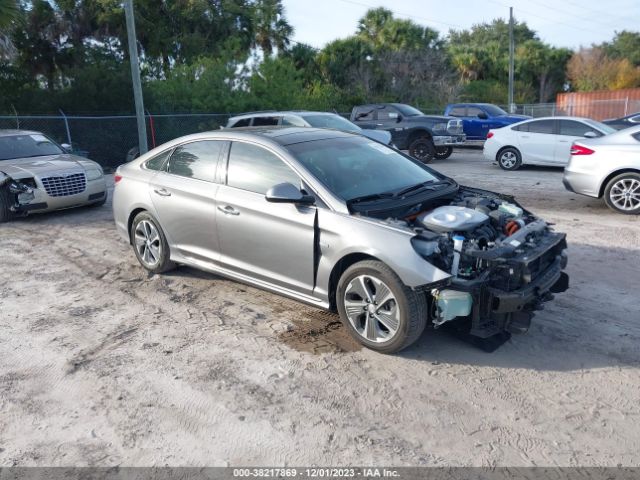 hyundai sonata hybrid 2018 kmhe34l37ja087137