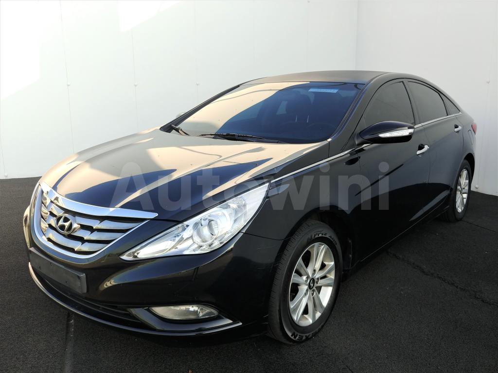 hyundai yf sonata 2010 kmhec41bbaa027753