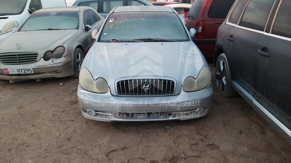 hyundai sonata 2004 kmhem41b34a975248