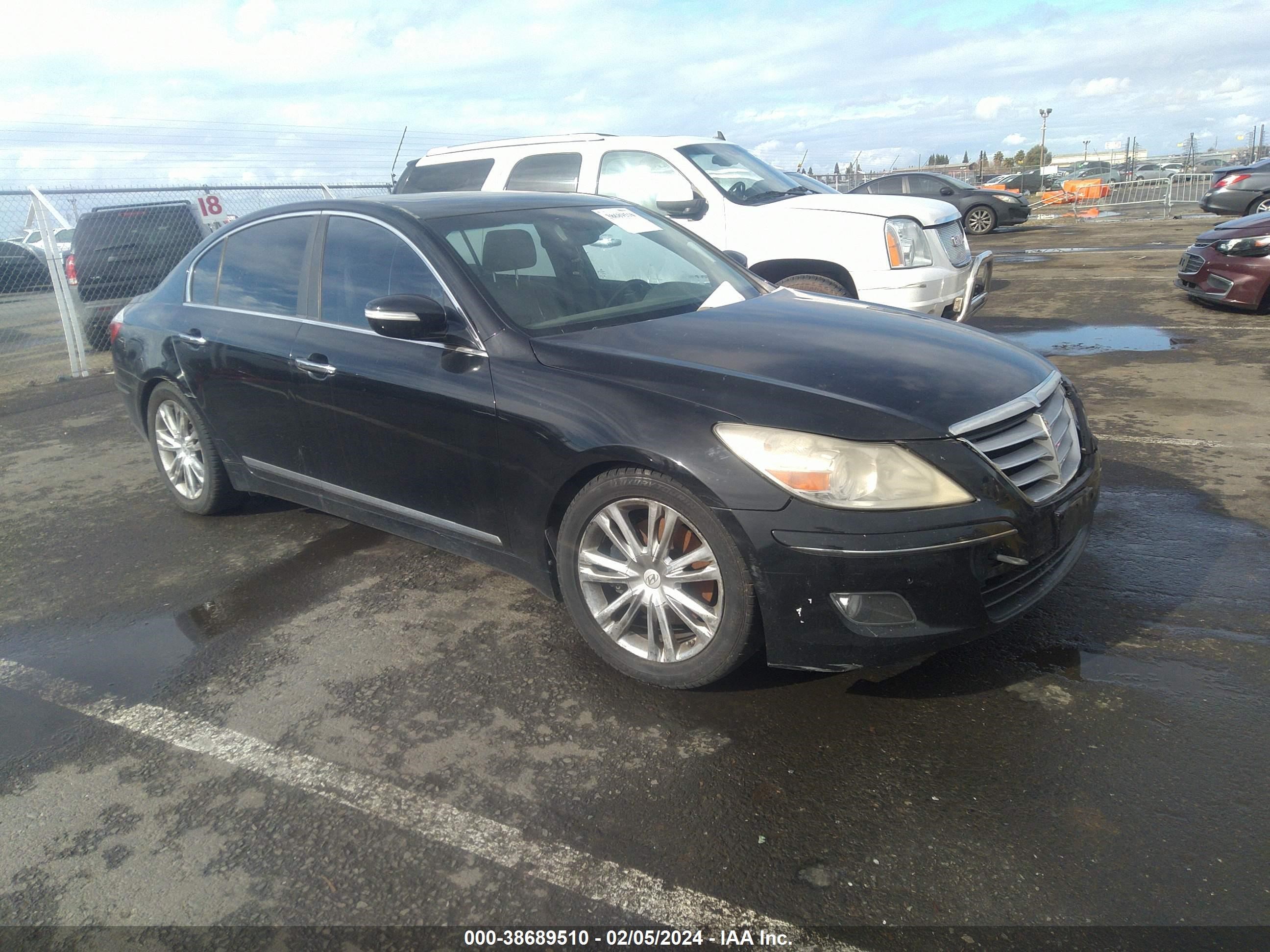 hyundai genesis 2009 kmhgc46f69u045180