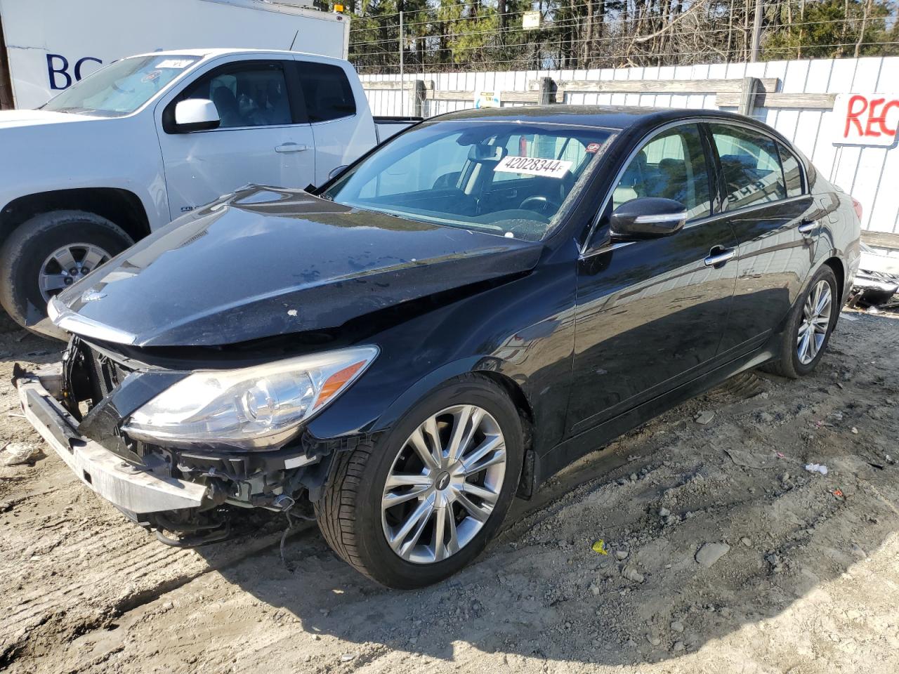 hyundai genesis 2013 kmhgc4dd3du231625