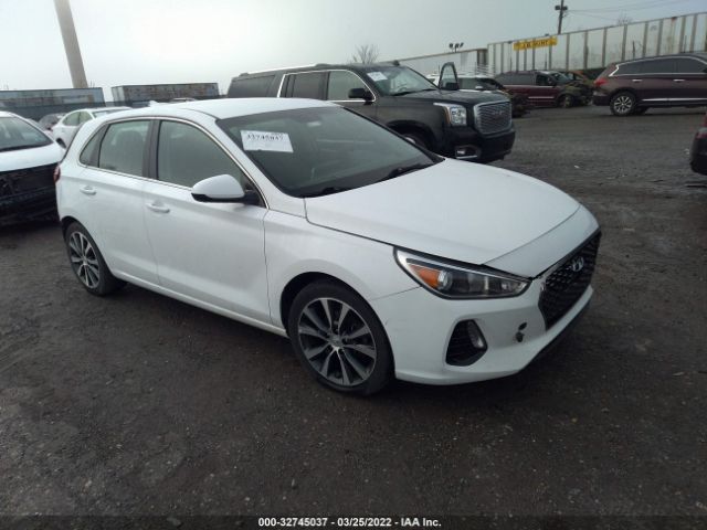 hyundai elantra gt 2018 kmhh35le2ju055134