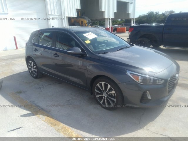 hyundai elantra gt 2018 kmhh35le5ju077001