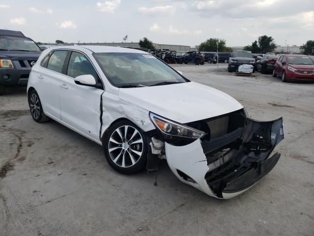 hyundai elantra gt 2018 kmhh35le8ju028102