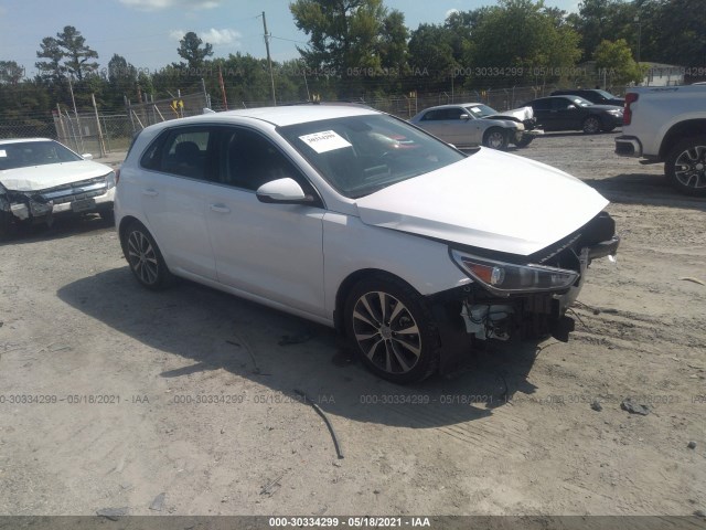 hyundai elantra gt 2018 kmhh35le9ju031168