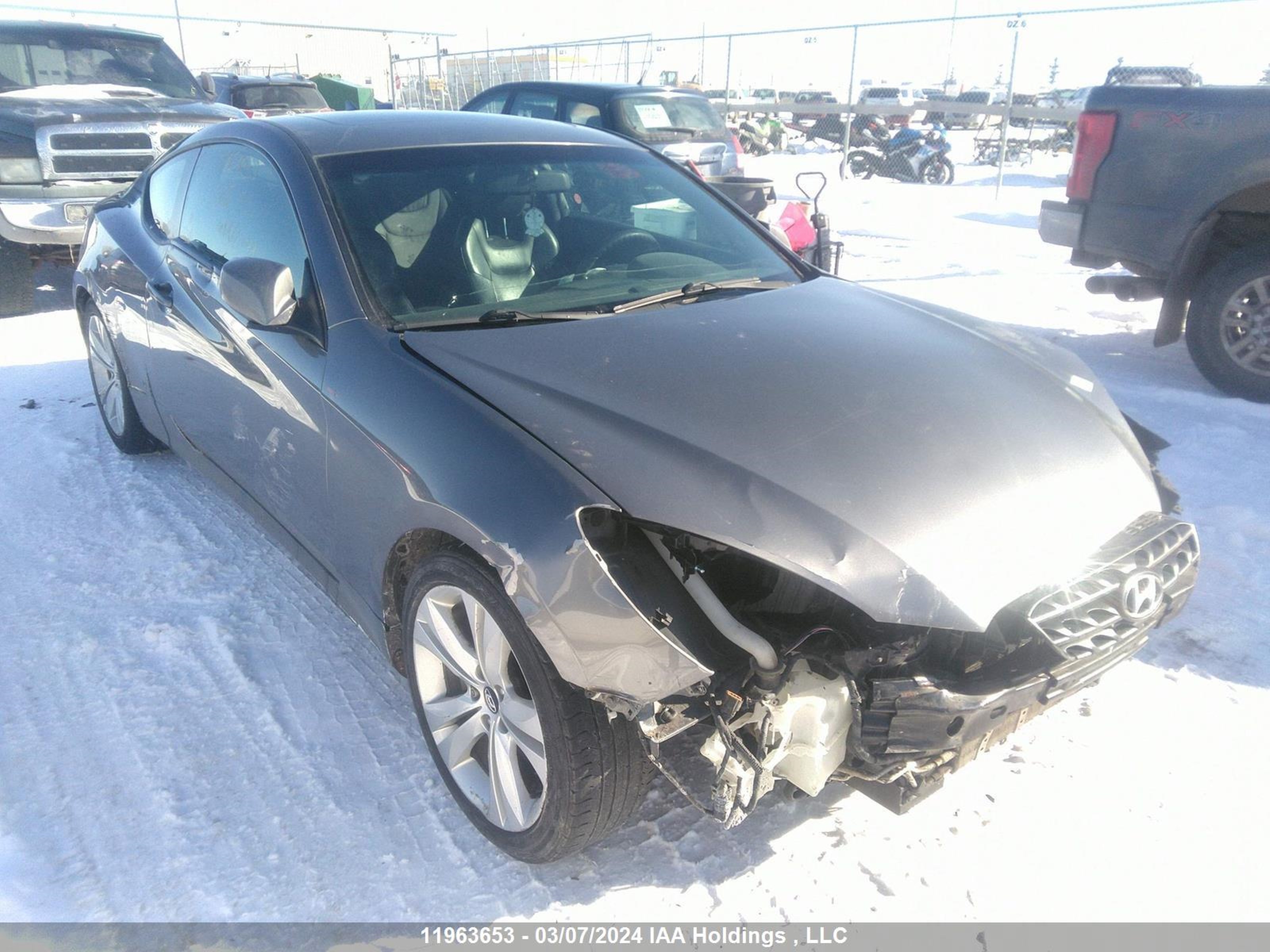 hyundai genesis 2011 kmhht6kd1bu056405