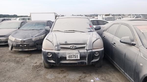 hyundai tucson 2009 kmhjm81d29u040199