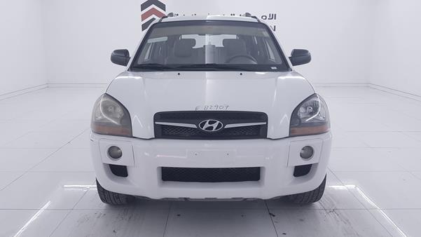 hyundai tucson 2009 kmhjm81d29u989929