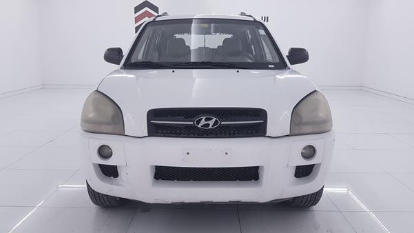 hyundai tucson 2008 kmhjm81d48u791674