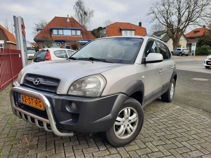 hyundai tucson 2006 kmhjn81bp6u400507