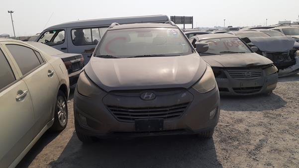 hyundai tucson 2013 kmhjt81b4du680554