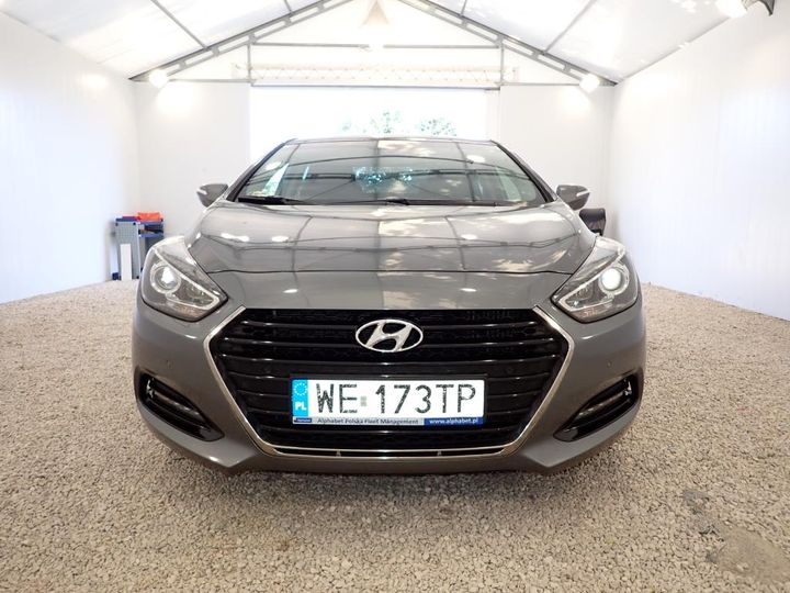 hyundai i40 sedan 2018 kmhlc41uaju102132