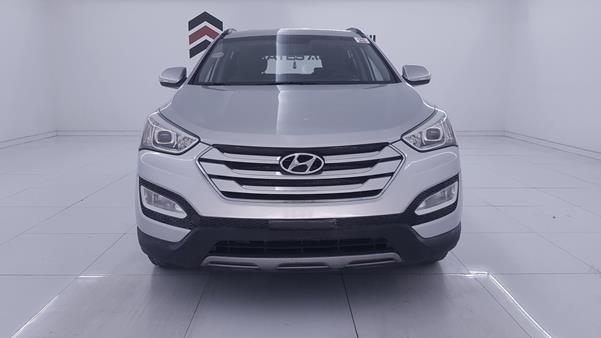 hyundai santa fe 2016 kmhst81c6gu462990