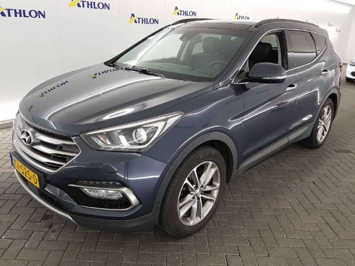 hyundai santa fe 2017 kmhsw81xbgu656212