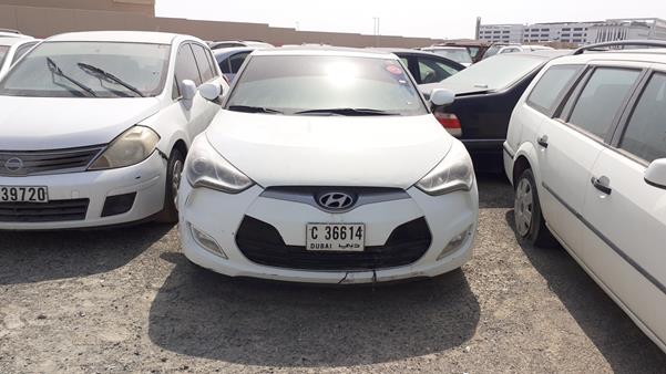 hyundai veloster 2015 kmhtc61c4fu245770