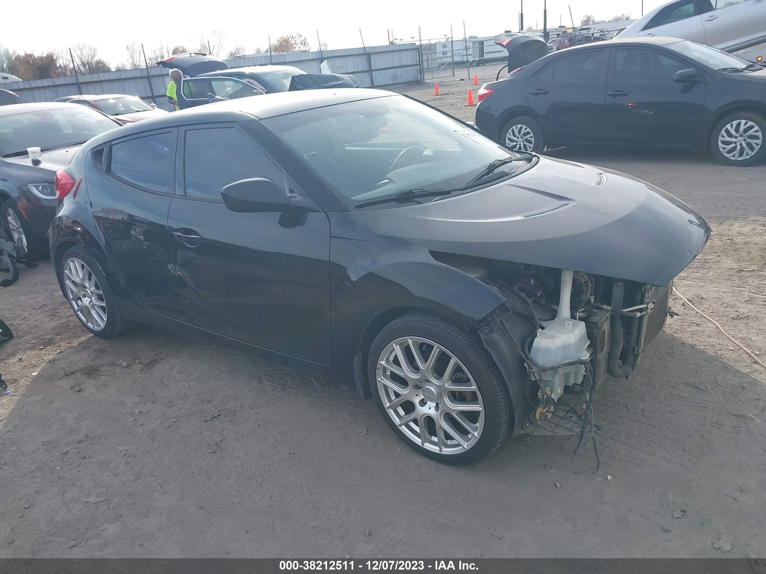 hyundai veloster 2013 kmhtc6ad8du174465