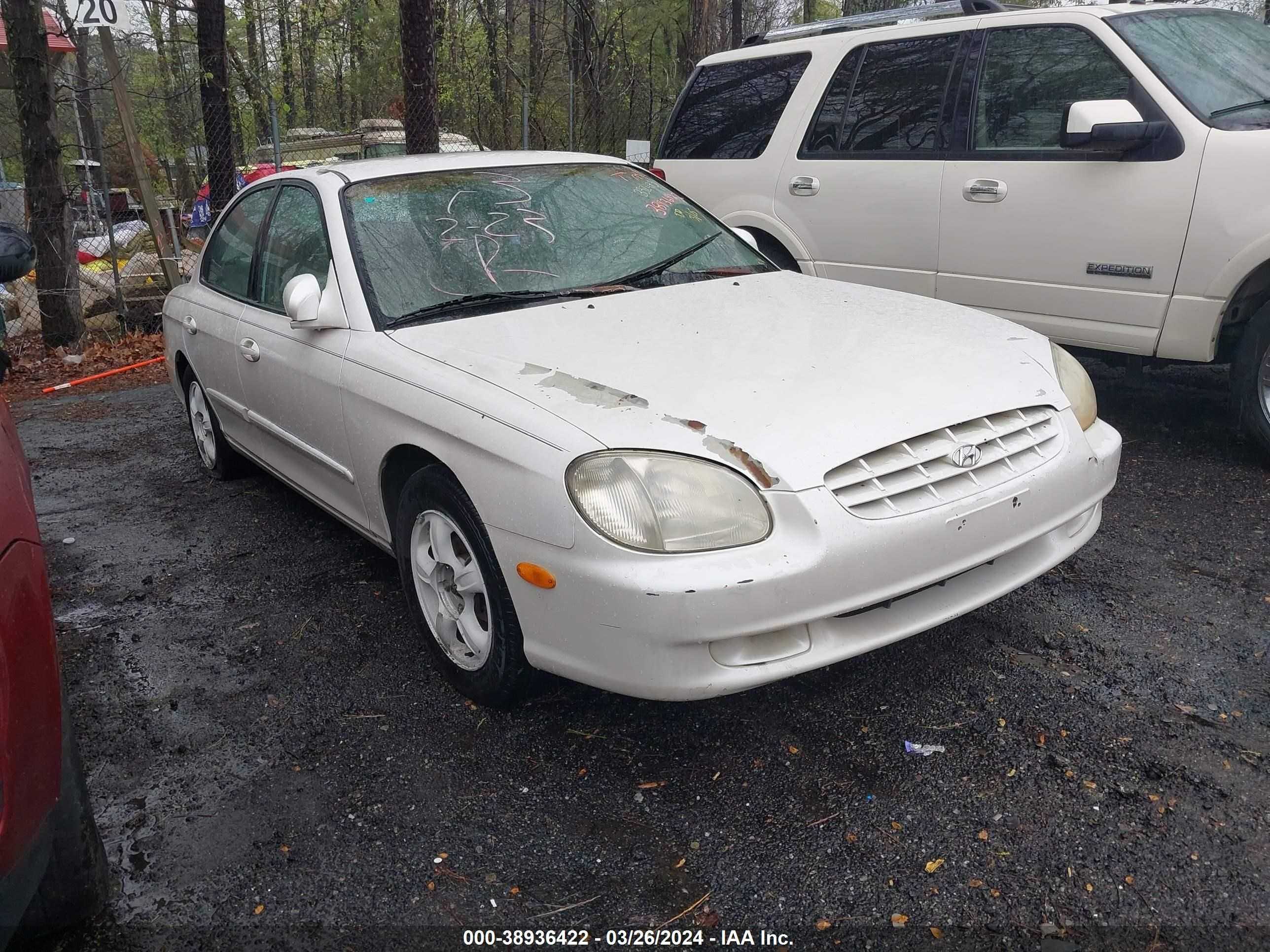 hyundai sonata 2000 kmhwf25s2ya332473