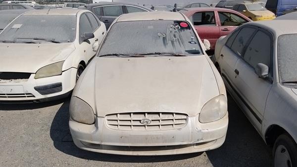 hyundai sonata 2001 kmhwf25s81a381862