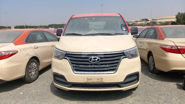 hyundai h1 2019 kmhwg81r1ku997325