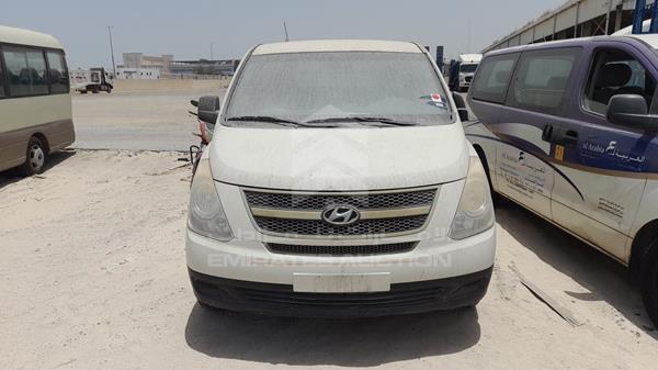 hyundai h1 2011 kmhwg81rxbu271379