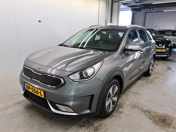 kia niro 2018 knacc81cgj5115379