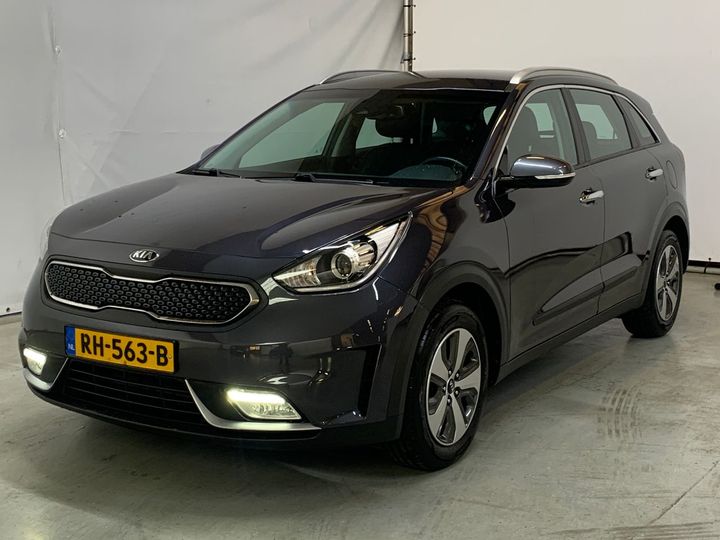 kia niro 2017 knacc81cgj5115413