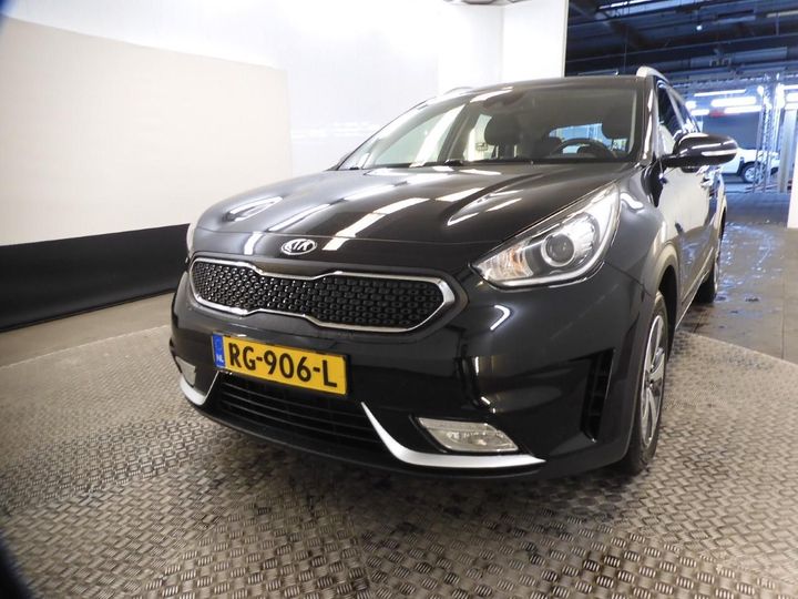 kia niro 2017 knacc81cgj5121897