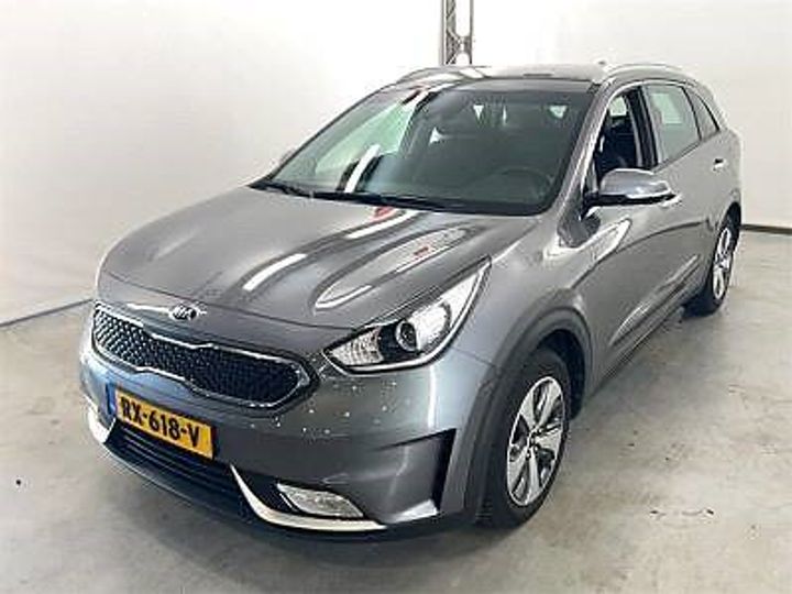 kia niro 2018 knacc81cgj5126231