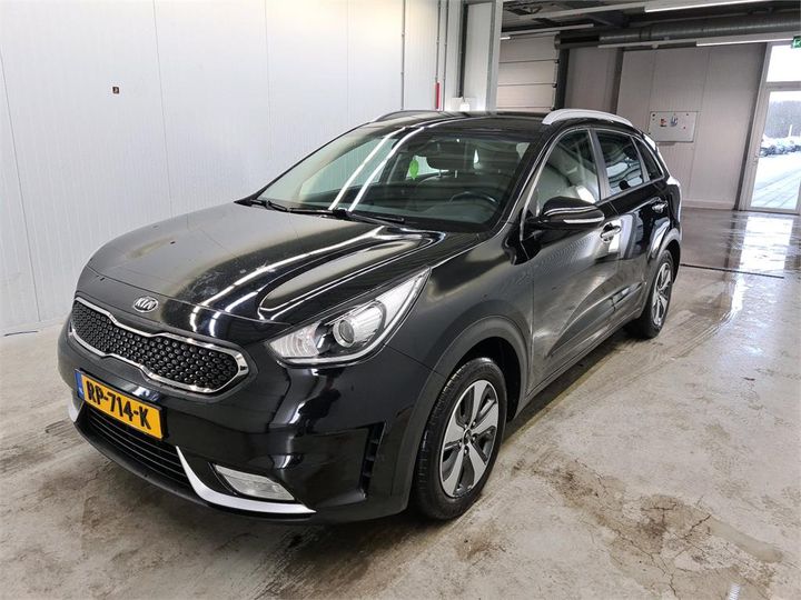 kia niro 2018 knacc81cgj5143257