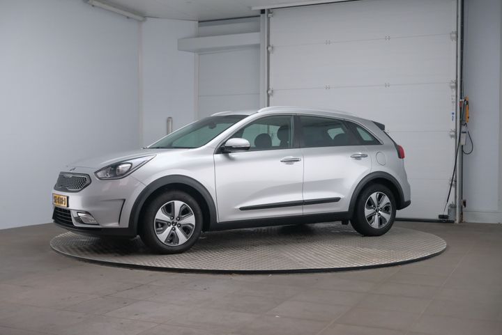 kia niro 2018 knacc81cgj5169661