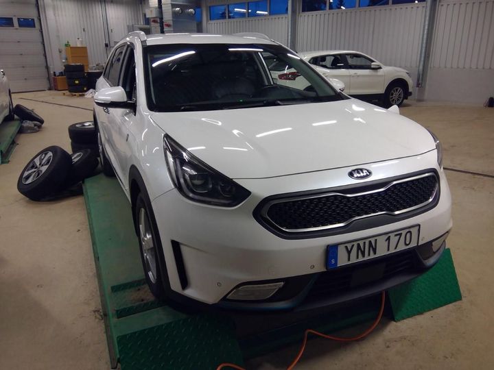 kia niro 2018 knacd81dgj5190757