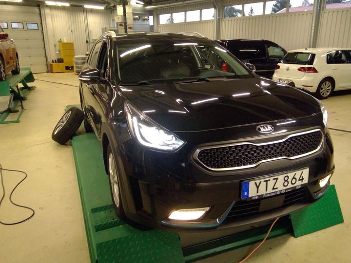 kia niro 2018 knacd81dgk5233917