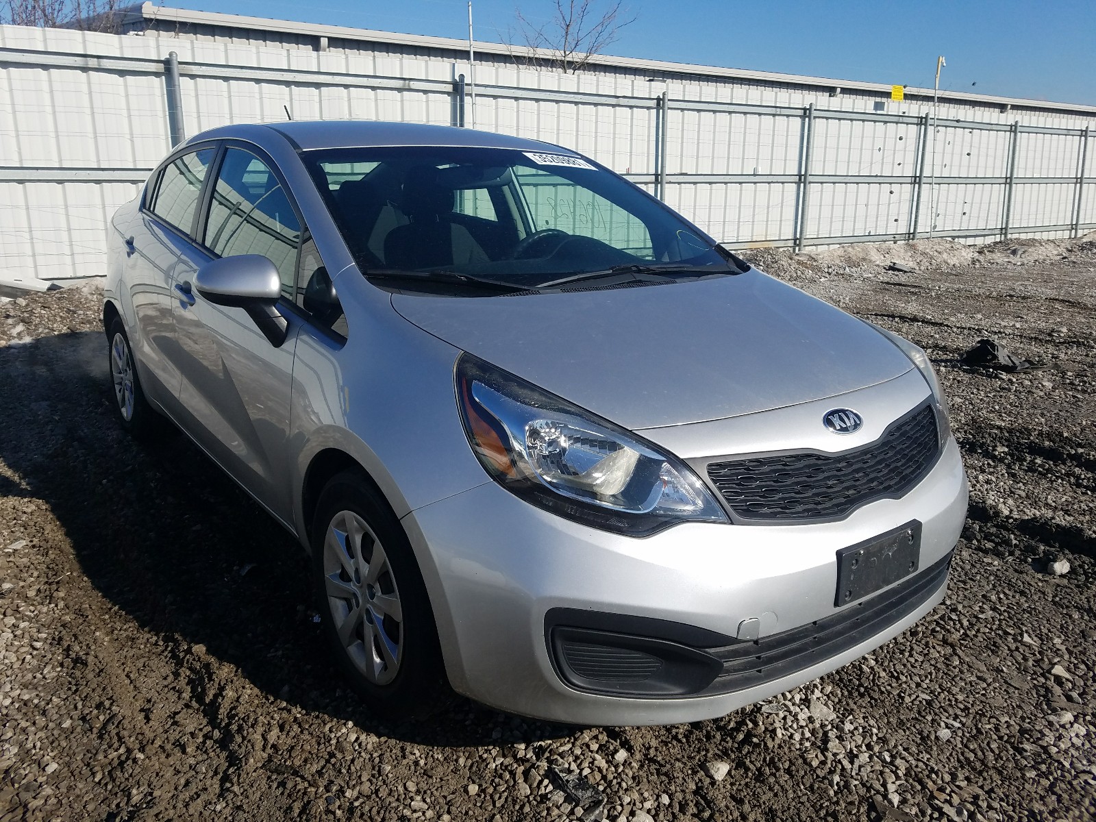 kia rio lx 2013 knadm4a33d6282477