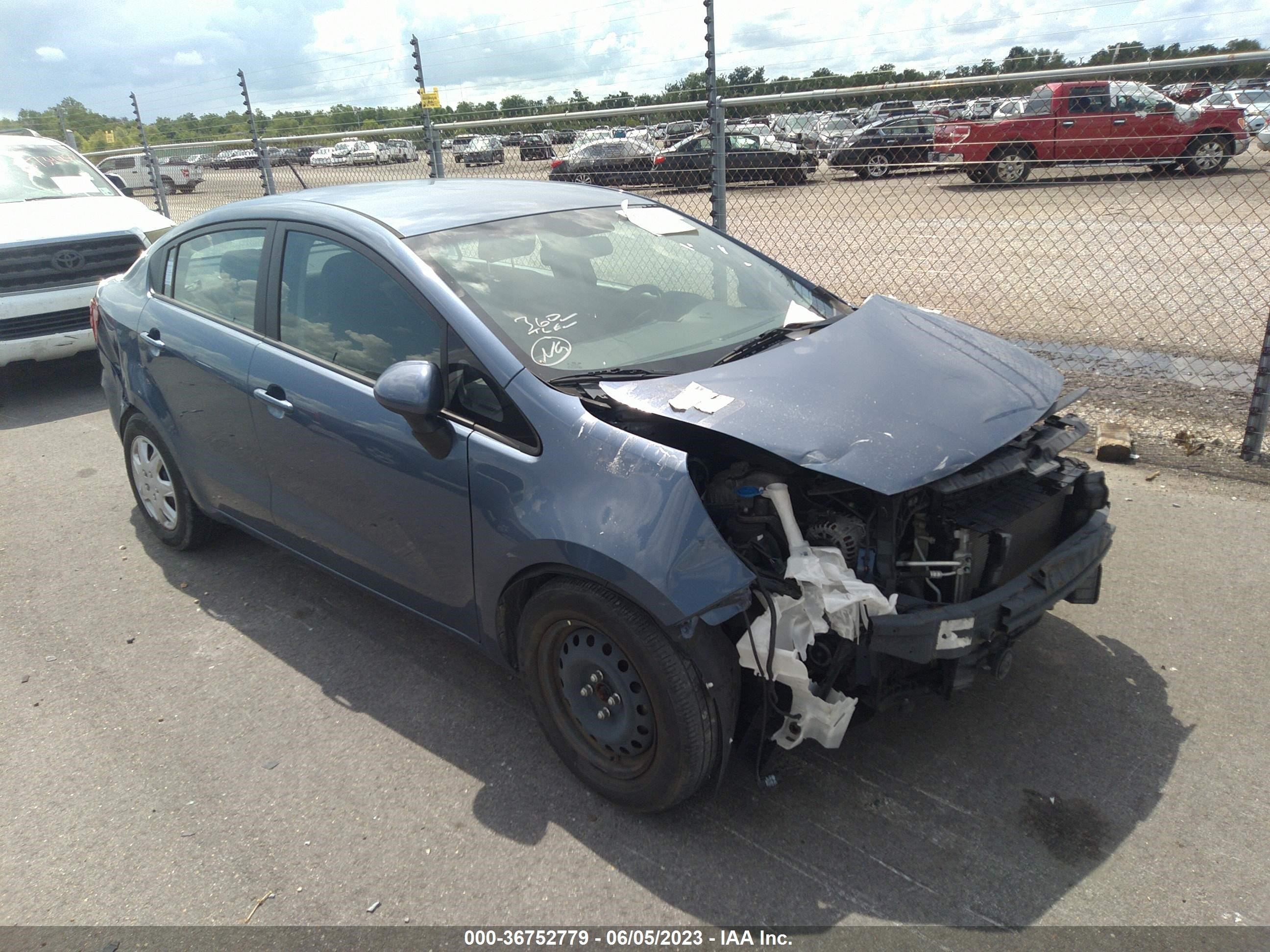 kia rio 2016 knadm4a37g6646453