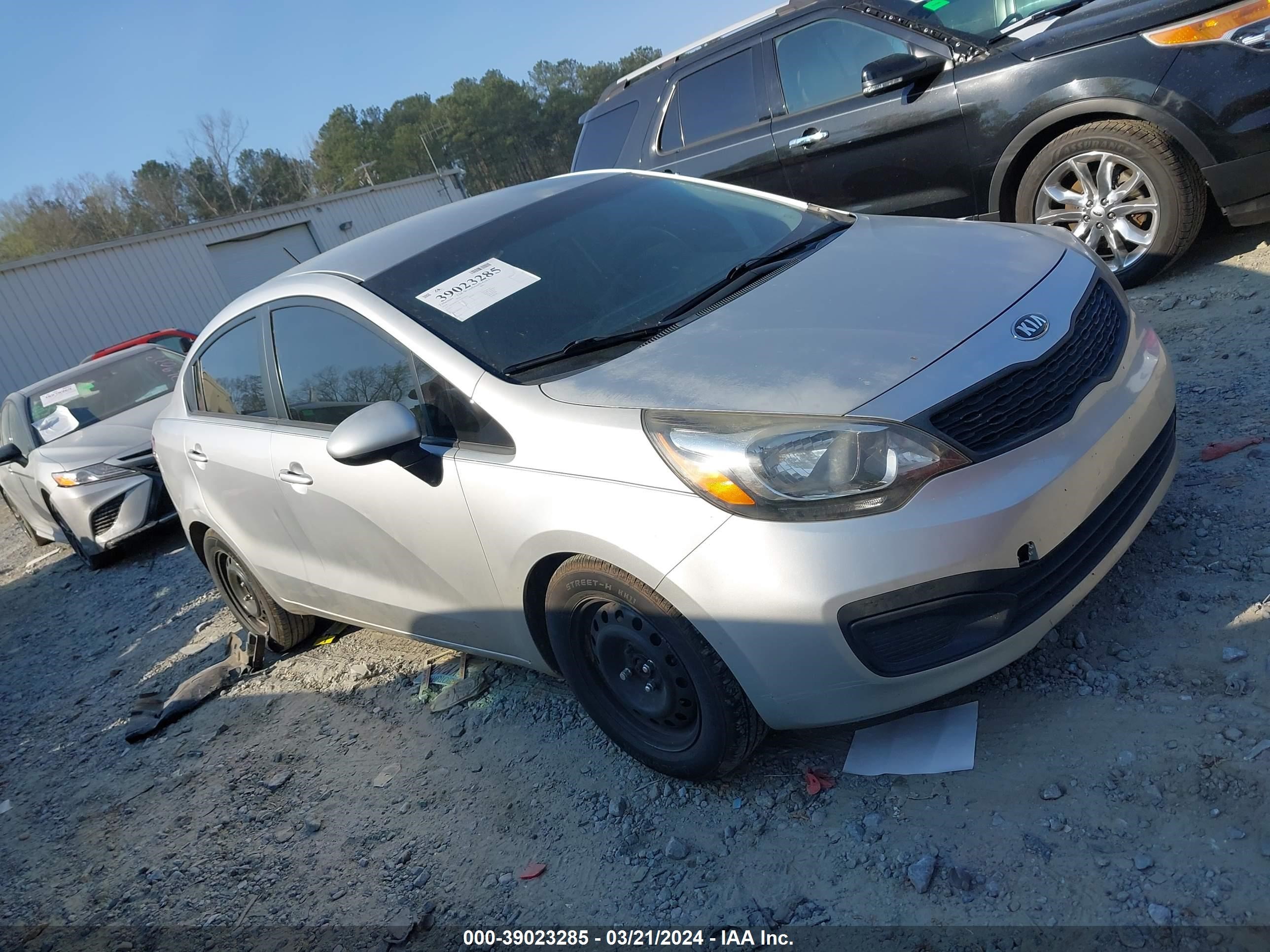 kia rio 2014 knadm4a3xe6413034