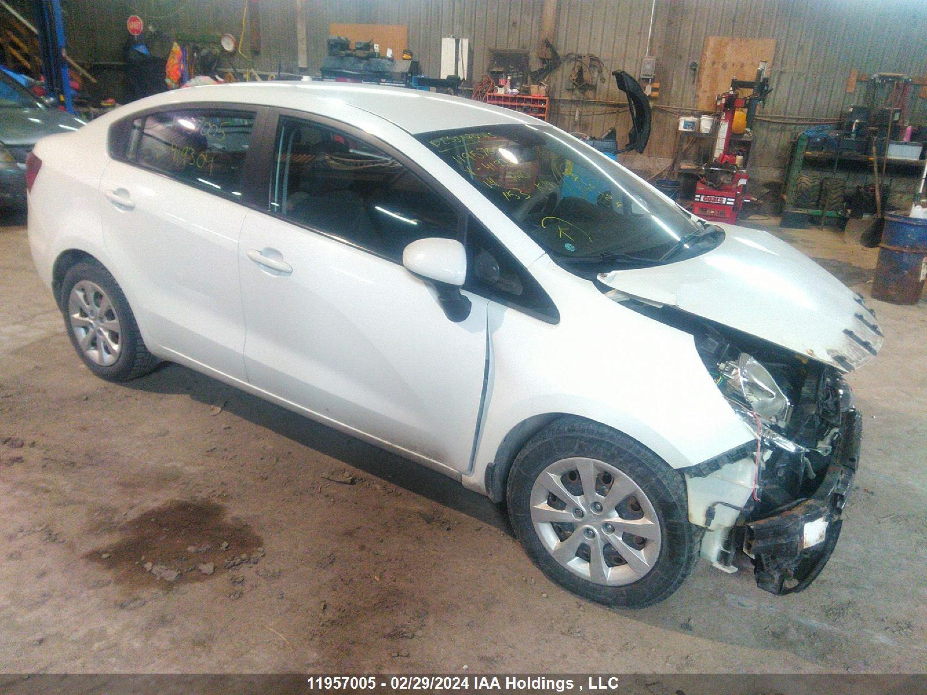 kia rio 2014 knadm4a3xe6419304