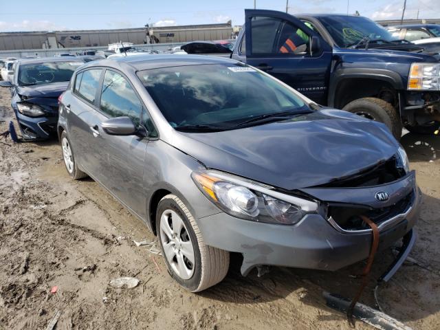 kia  2016 knafk5a81g5637401