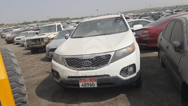 kia sorento 2011 knakt811xb5173095