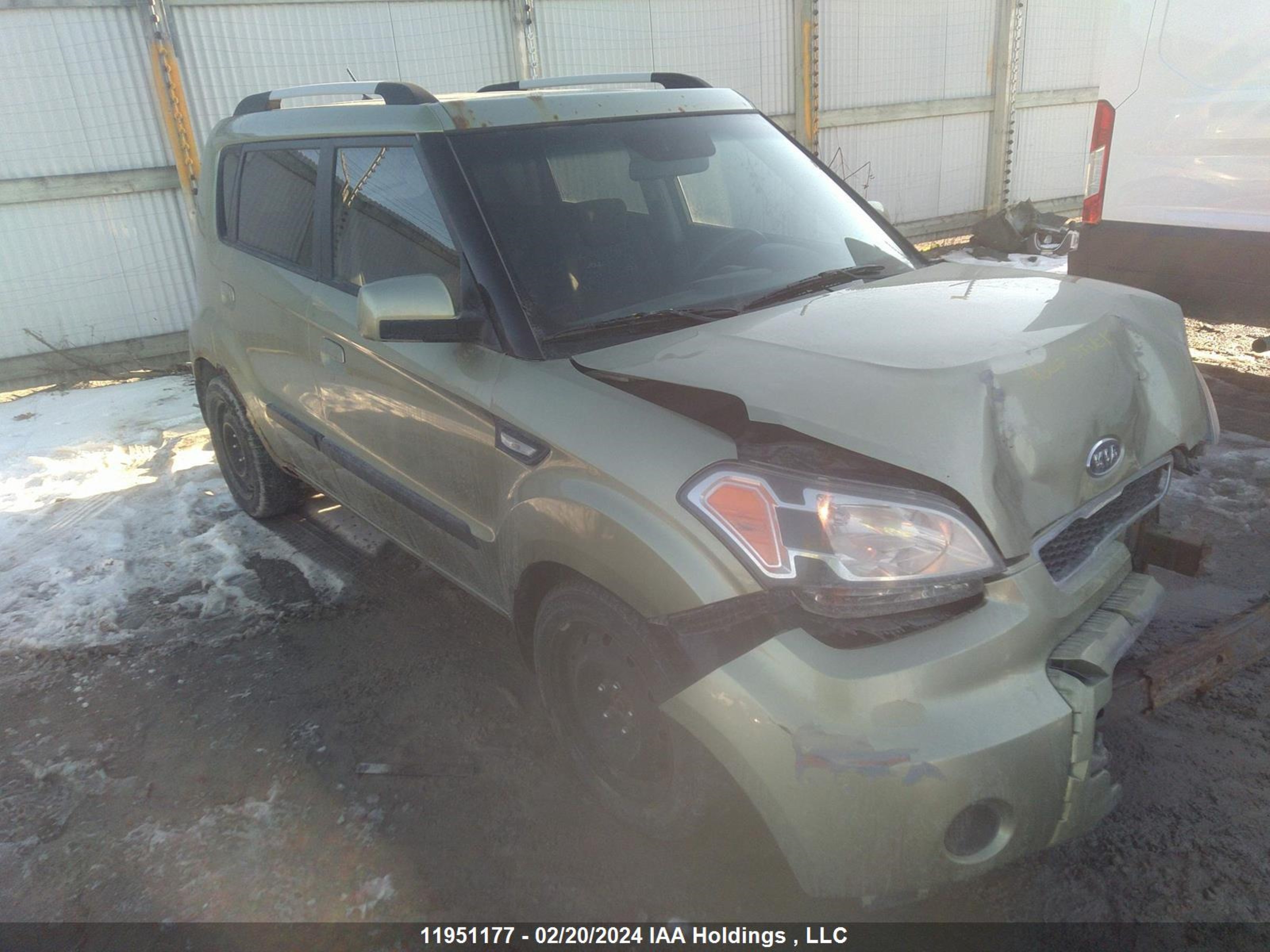 kia soul 2010 kndjt2a20a7028770